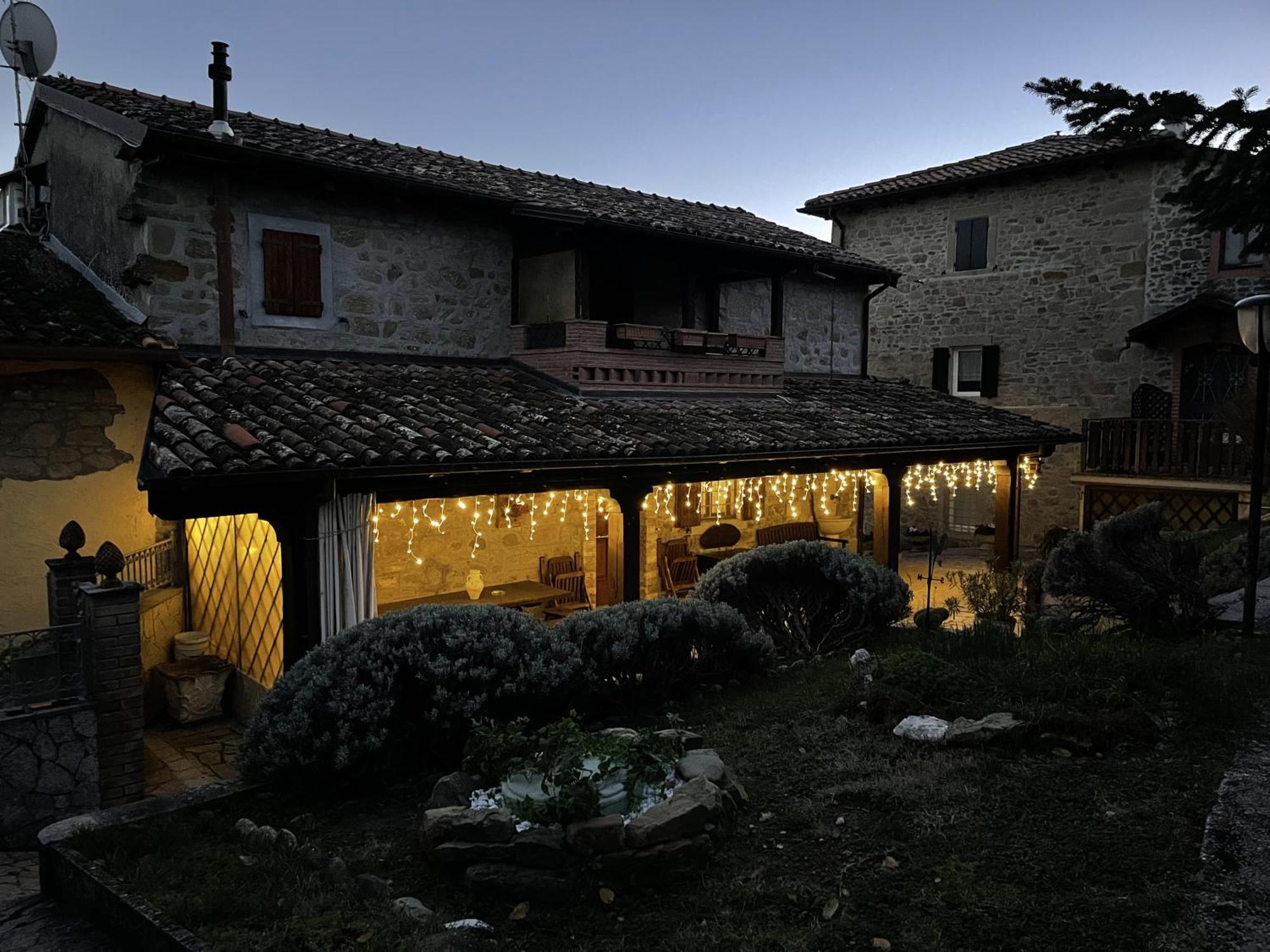 Mazzetti Country House-Vita In Campagna Con Giardino Vimignano-Chiesa Ngoại thất bức ảnh