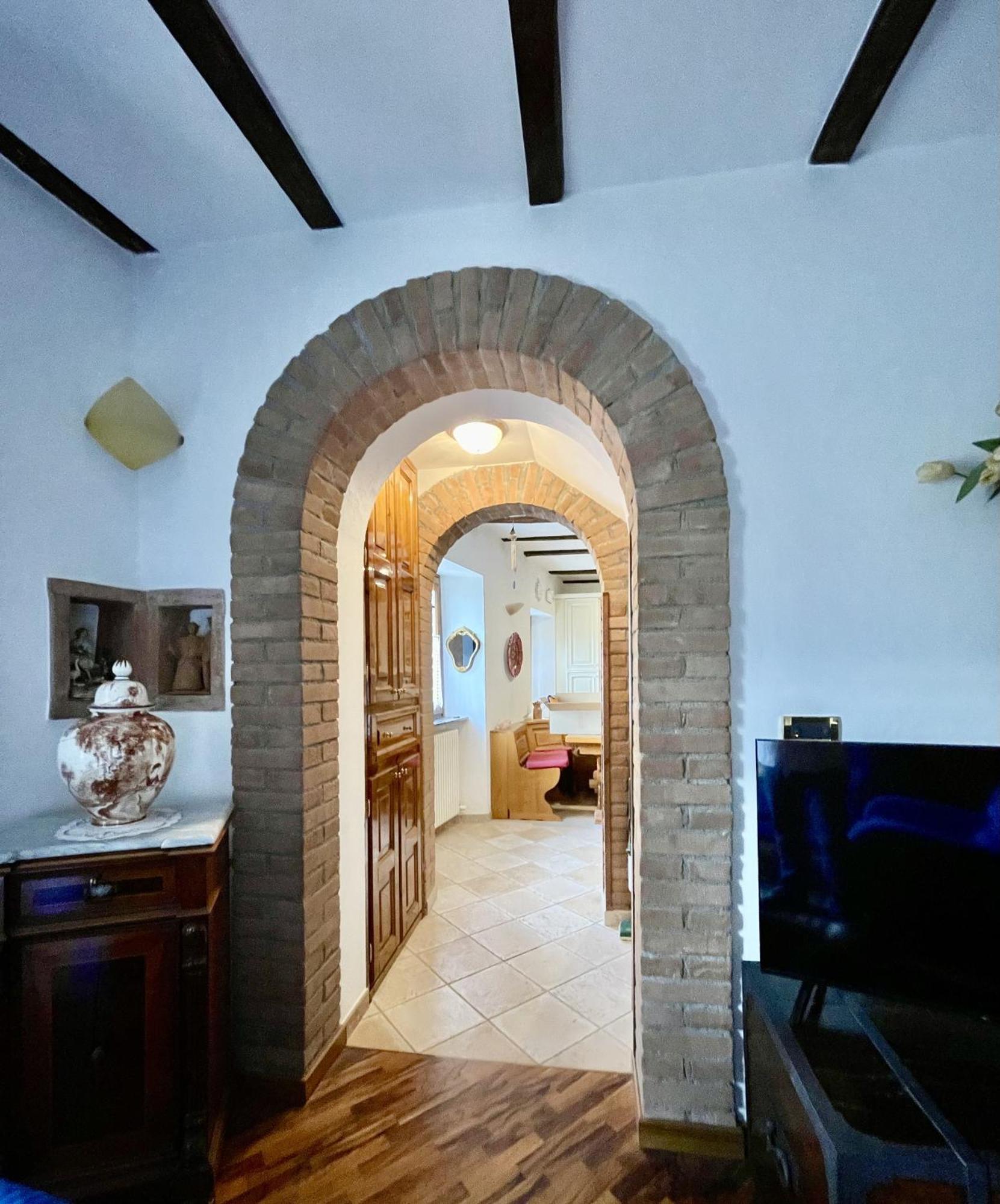 Mazzetti Country House-Vita In Campagna Con Giardino Vimignano-Chiesa Ngoại thất bức ảnh