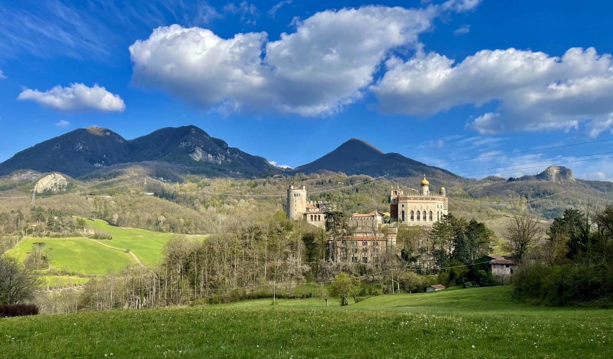 Mazzetti Country House-Vita In Campagna Con Giardino Vimignano-Chiesa Ngoại thất bức ảnh